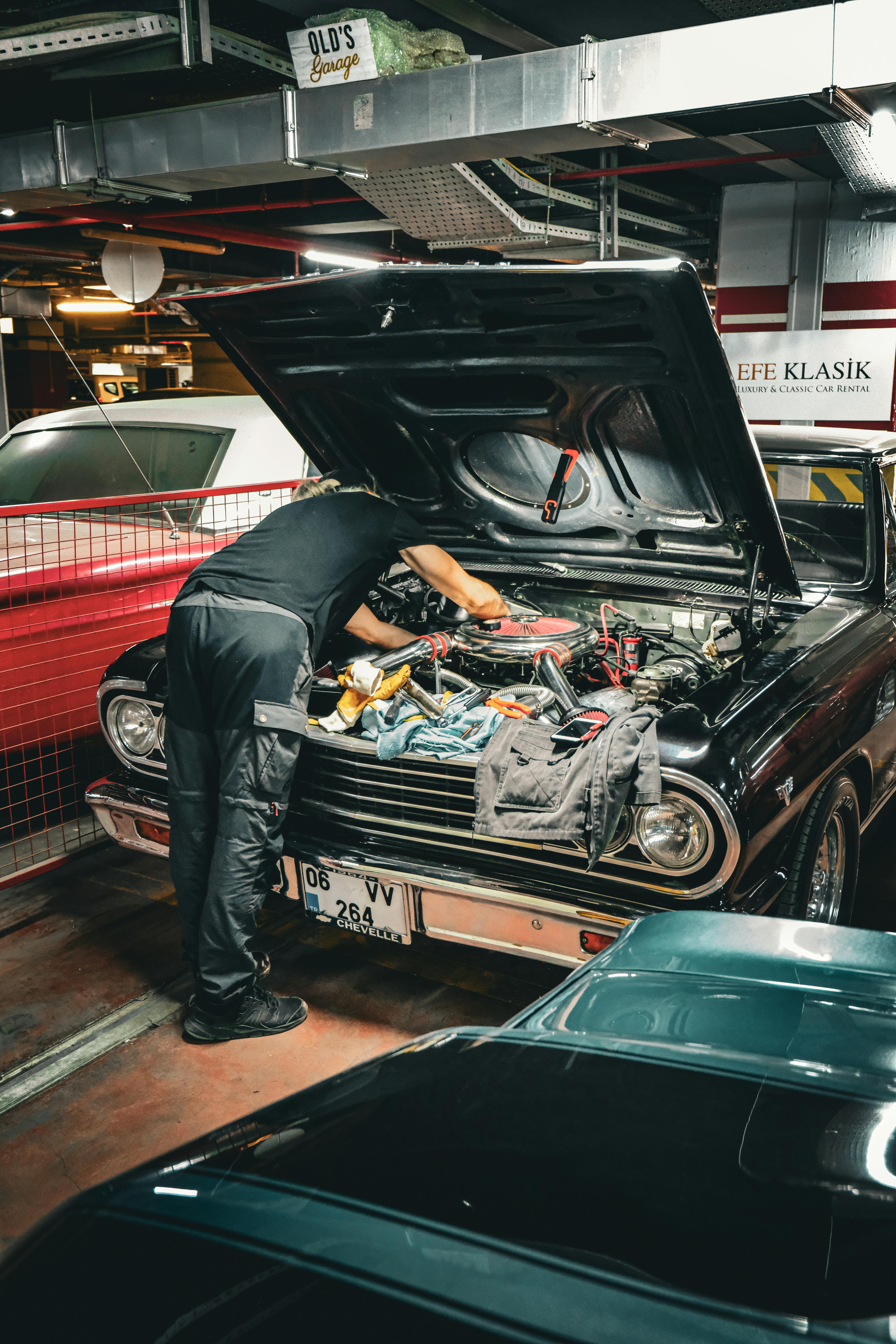 Manufacturing and automotive capability areas — SAP and enterprise applications, ERP-to-MES integration, and managed cloud infrastructure